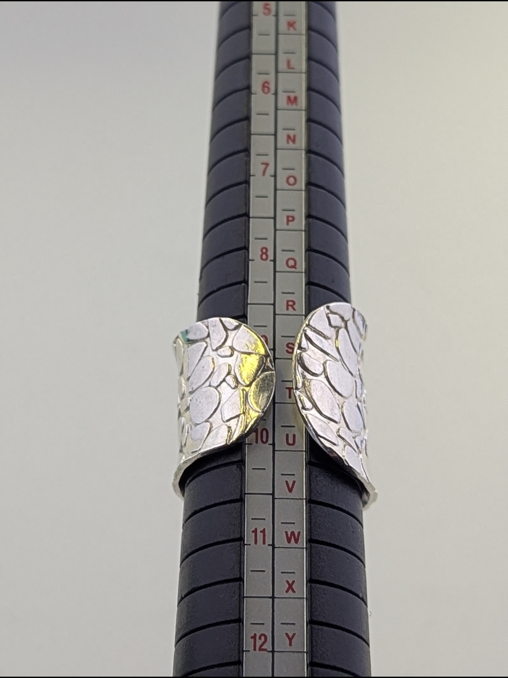 ✨ Sterling Silver Textured Statement Cigar Cuff Ring ✨ - Picture 5 of 5